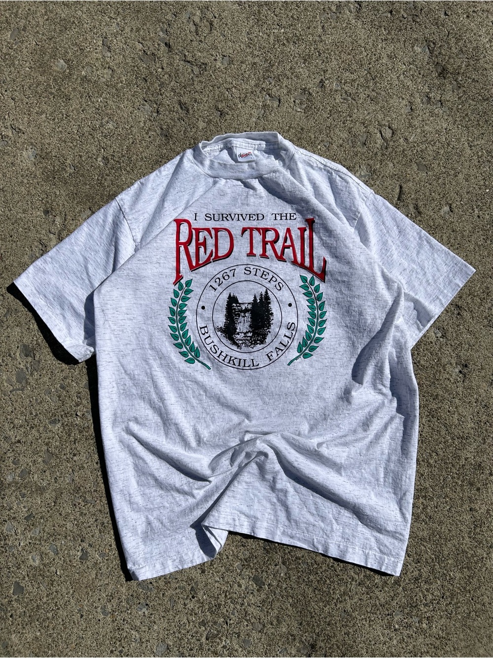 90’s Vintage “I survived the red trail” White Graphic single stitch Tee